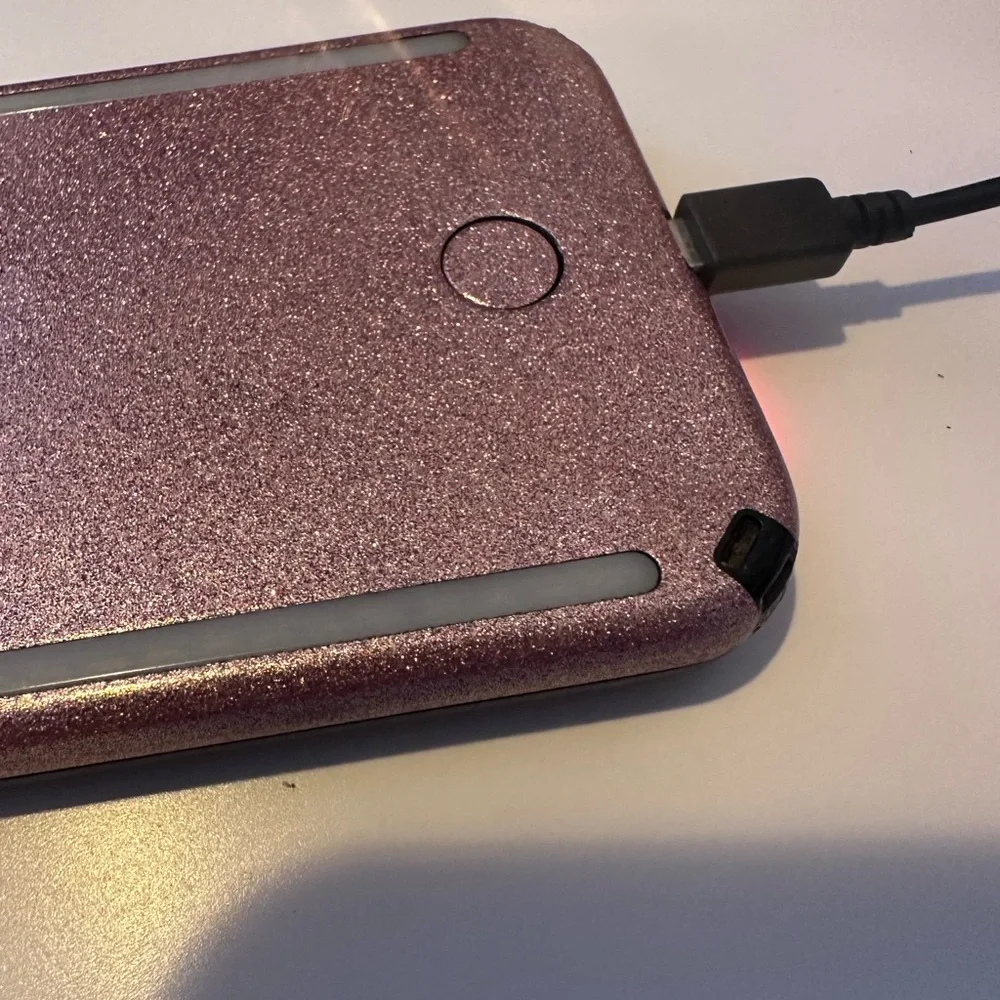 📱✨ Lights, camera, SELFIE 💁‍♀️💡💖  LuMee Pink Glitter Case for iPhone XR ✨📱